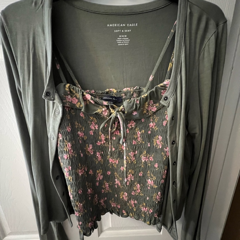American eagle tank top and shawl